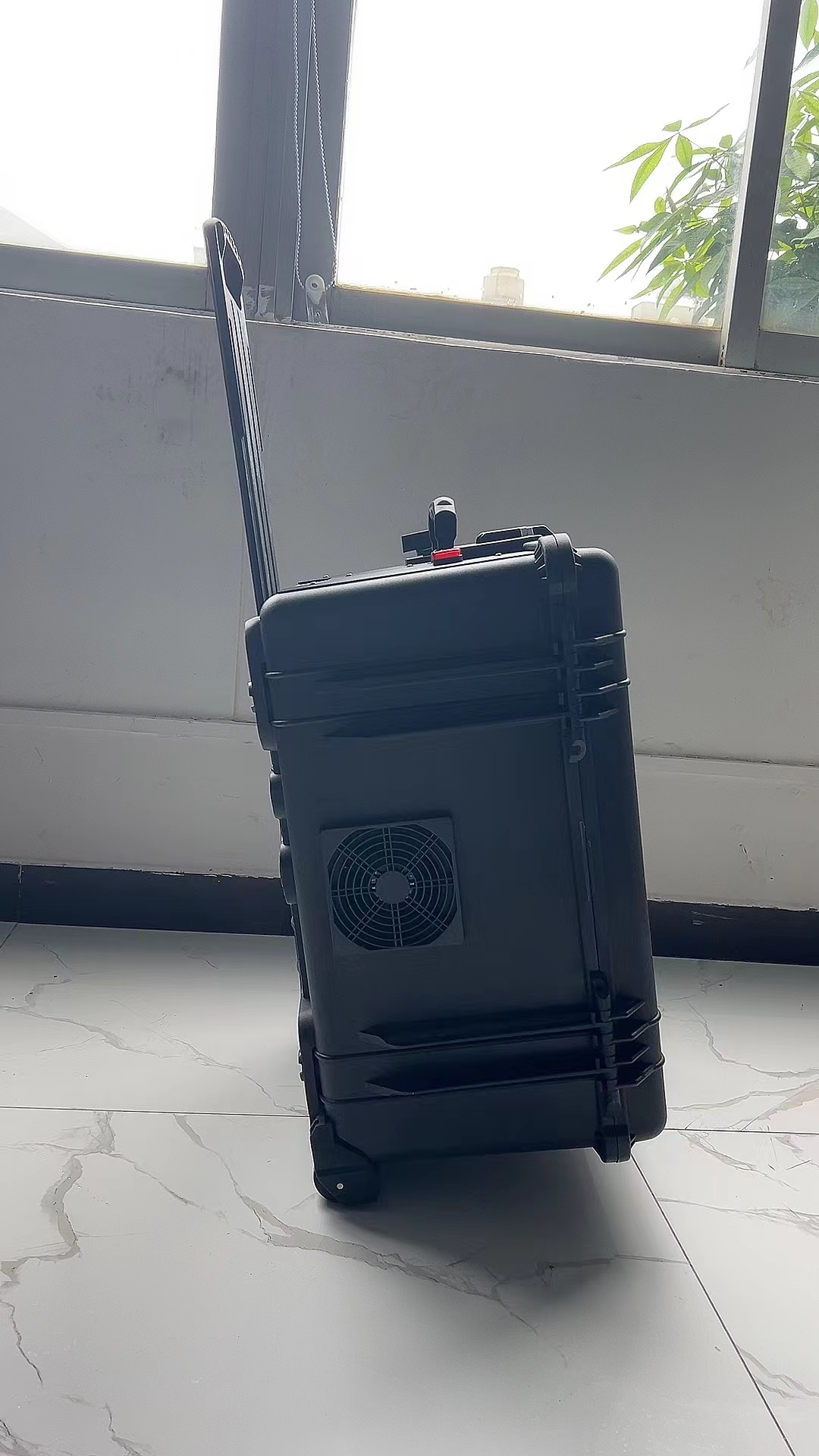 武隆手拉箱型移动通信干扰器